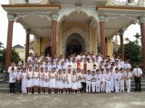 Thánh lễ ban bí tích Thêm sức tại giáo xứ Lương Khê