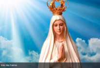 Các đền thánh Đức Mẹ Fatima được thắp sáng để cầu nguyện cho hoà bình ở Ucraina