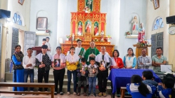 Giáo họ Trại Kênh đón thêm ba gia đình gia nhập Giáo Hội