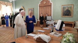 ĐTC Phanxicô thăm hữu nghị tổng thống Slovakia ​