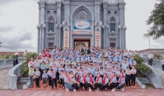 Thánh lễ ban Bí tích Thêm sức cho 63 em thiếu nhi thuộc Giáo xứ Súy Nẻo và Tân Hưng