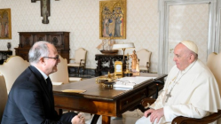 Đô trưởng Roma trình bày kế hoạch chuẩn bị Năm Thánh 2025 với Đức Thánh Cha
