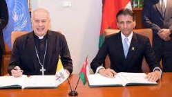Toà Thánh và Vương quốc Hồi giáo Oman thiết lập quan hệ ngoại giao
