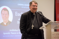 Sứ thần Tòa thánh tại Hoa Kỳ: Giáo hội không thể mắc kẹt trong quá khứ