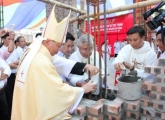 Lễ đặt viên đá góc nhà thờ giáo xứ Thư Trung