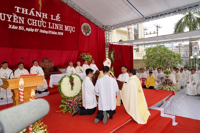 dsc08333 - Giáo phận Hải Phòng: Thánh lễ Truyền chức Linh mục 2018