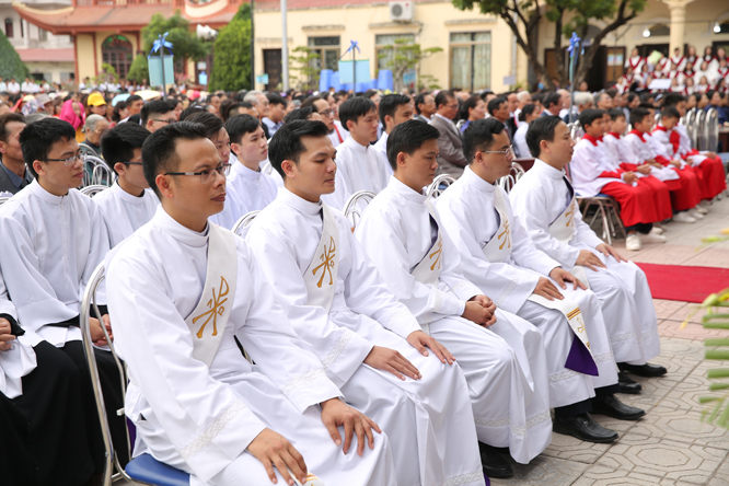 sphi2516 - Giáo phận Hải Phòng: Thánh lễ Truyền chức Linh mục 2018