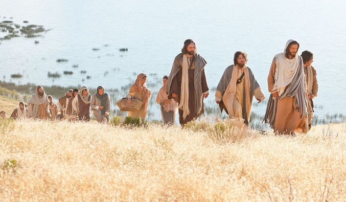 jesus walks with disciples