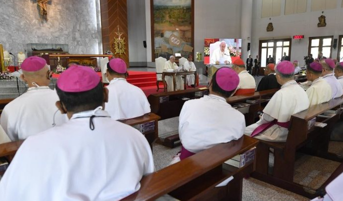ĐTC gặp các giám mục Liên HĐGM Á châu trong chuyến tông du Thái Lan 2019 (Vatican Media)